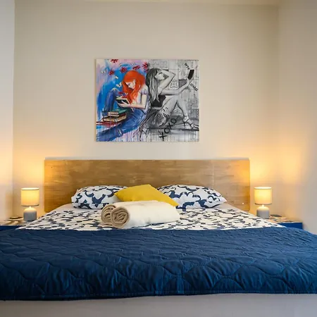 Apartment Blue Dream